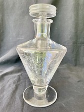 BELLE  CARAFE  EN CRISTAL DE