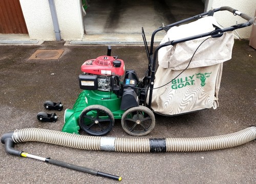 Aspirateur broyeur à - &,