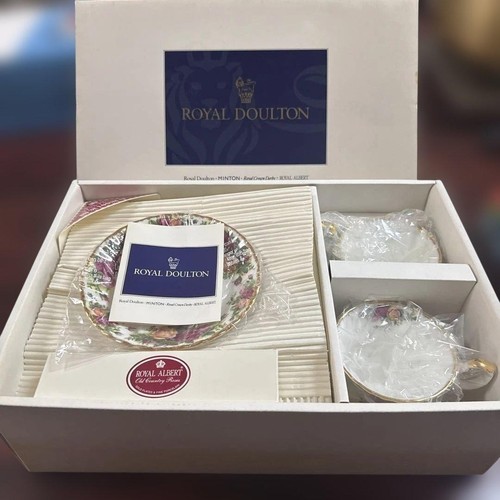 Paire soucoupes tasses - de,