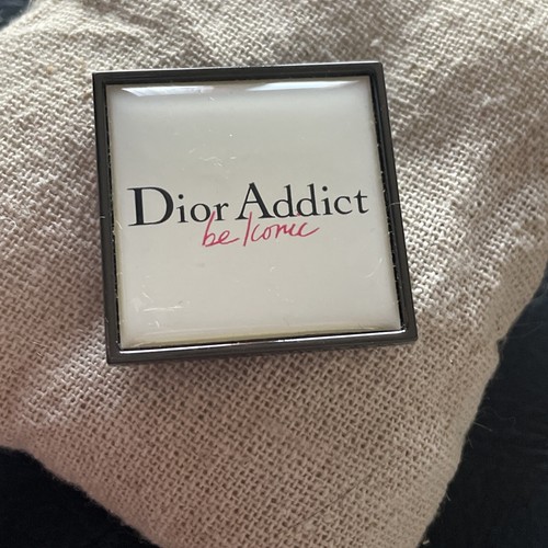 Pin dior addict - dior, metal