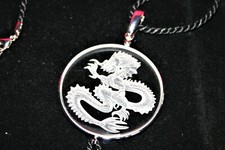 LALIQUE Pendentif DRAGON