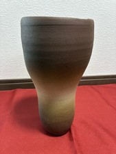 Vase en poterie japonaise