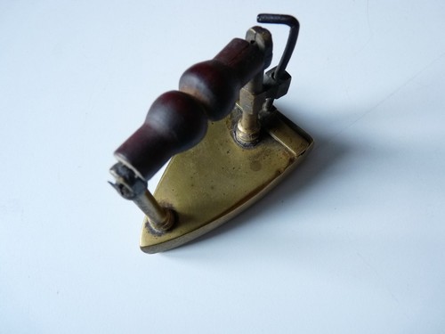 Antique small lace iron - small,