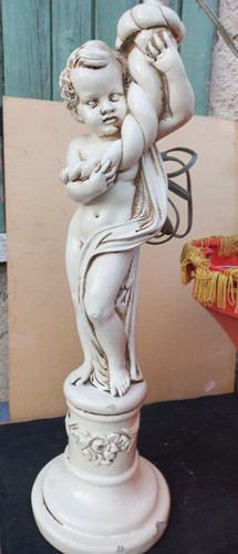 Ancienne pied lampe ange - de,