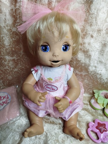 Rare doll baby - baby, alive
