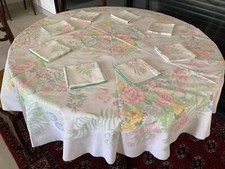 Service de table toile blanche fleurie nappe ronde et 6 serviettes F.Saget