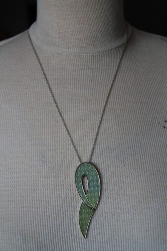 Collier noir pilgrim - collier, serie