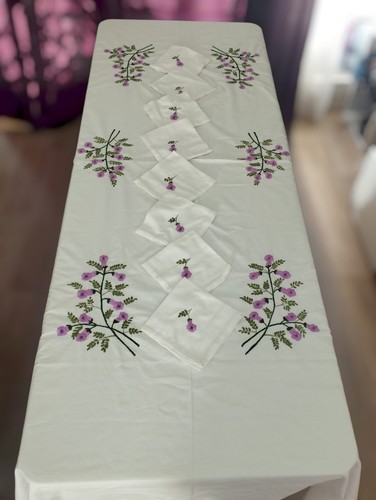 Jolie nappe table - de,