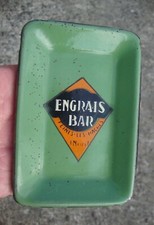ancien cendrier émaillé