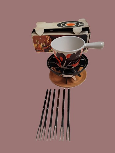 Service fondue vintage le - à,