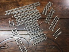 HORNBY-LOT DE 16 RAILS