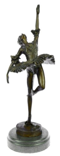 Sculpture figurine - sculpture,