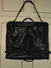 SAC HOUSSE DE VOYAGE EN CUIR  POUR VETEMENTS  COSTUMES NOMBREUSE POCHES TBE