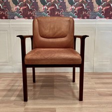 FAUTEUIL CUIR "DESIGN 1960".
