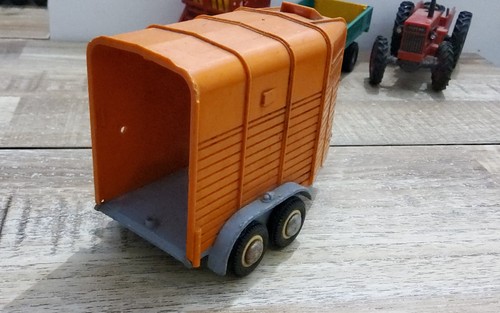 Tracteur van chevaux - a,