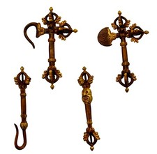 Ensemble de 4 outils de rituel bouddhiste  Vajra en laiton et dorure- Nepal 4225