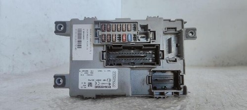 01364889080 boîtier fusibles