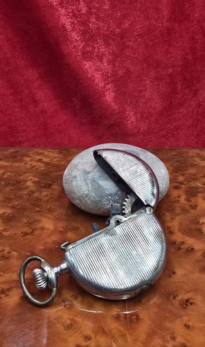 Briquet ancien rare - briquet,