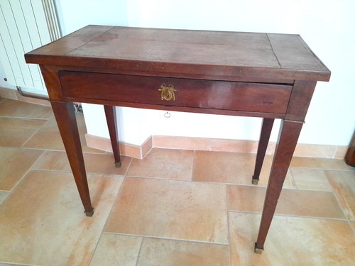 Petit bureau dit dame - petit,