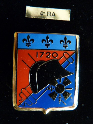 Insigne militaire pucelle - insigne,