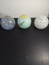 3 Anciens  Abat-Jour Globe Boule Opaline