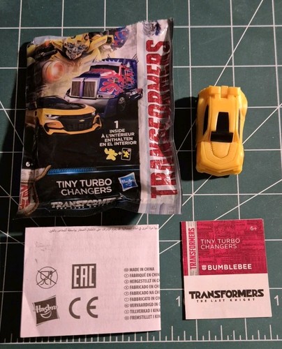 Transformers figurine - transformers,