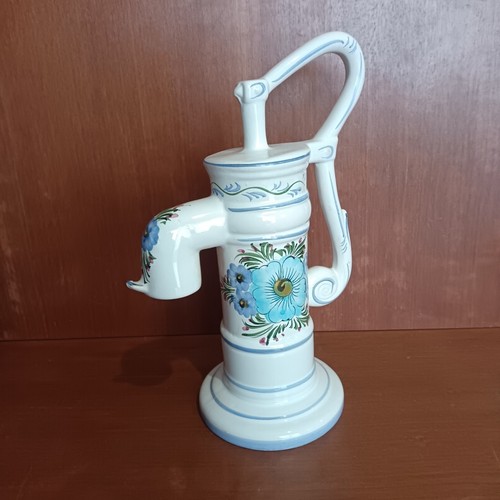 Jolie fontaine décorative - jolie, en