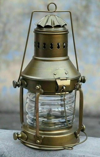 Lampe pétrole bateau - à,