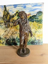belle statuette Jeune garcon