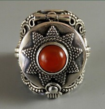 Très Belle Bague POISON en