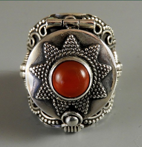 Très belle bague poison - belle, en