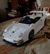 UT MODELS 1/18 - PORSCHE 911
