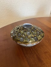 Pique-fleurs. Céramique