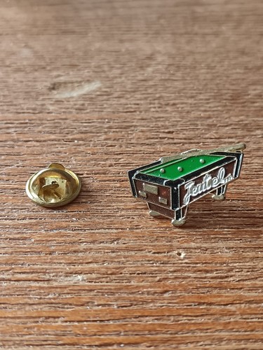 Pin pins - pins,