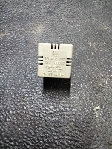 Relais opel ref 90464777 - ref/, gm
