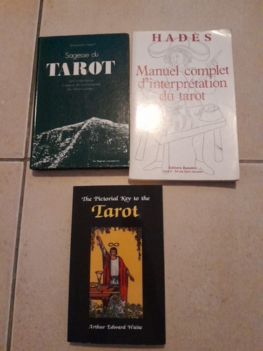 Lot livres tarot - -, haich