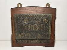 Porte journaux mural en bois