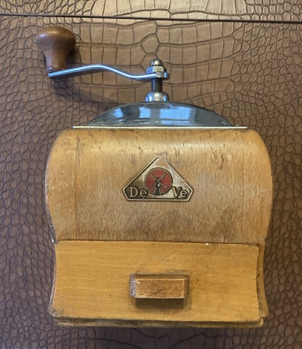 Ancien rare moulin - ancien,