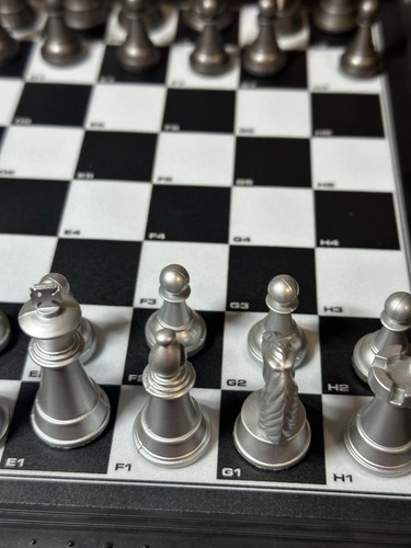 Mephisto talking chess - chess, trainer