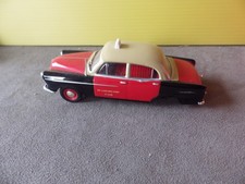 EPAVE   HOLDEN TAXI INTERIEUR