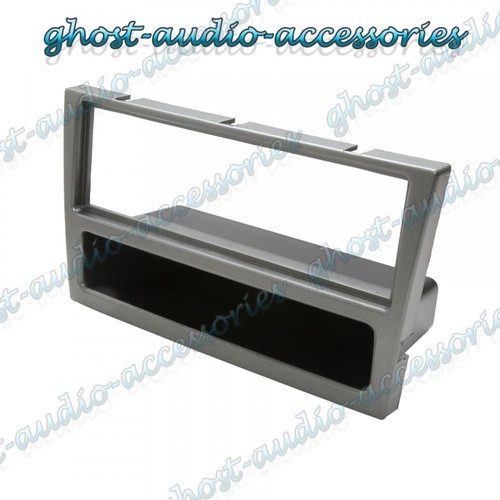Opel gunmetal voiture - opel, radio