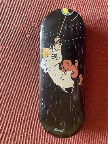Tintin plumier noir métal - -,