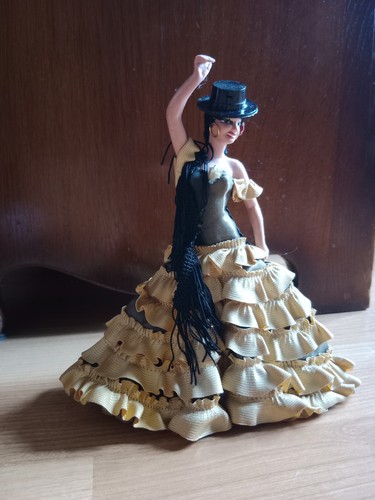 Poupée folklorique flamenco - poupée,