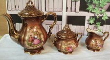 Porcelaine Bavaria Décor Fragonard / Cafetière Sucrier Crémier, scène romantique