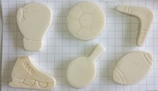 serie de 6 feves les objets du sport 2020