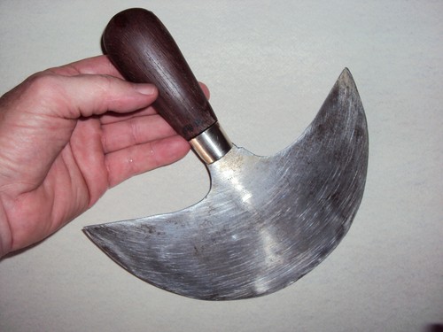 Couteau pied demi - à, lune