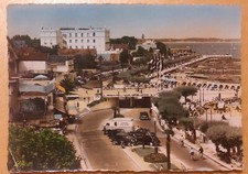 ARCACHON Promenade bord de plage CAmion pub Ambre solaire autos     postcard 