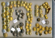 196 - Gros lot de boutons militaires - Légion StCyr Expert Pompiers Gendarmerie