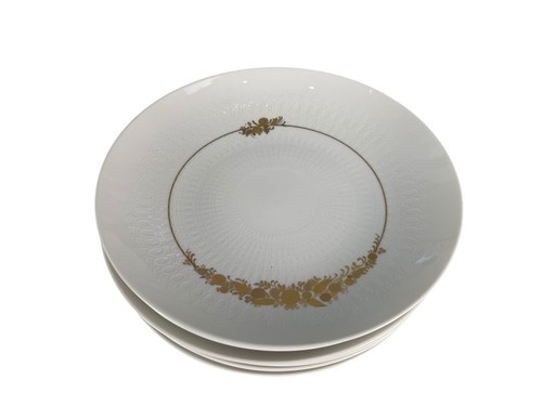 Assiettes porcelaine - en,