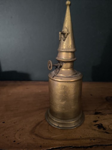 Ancienne lampe pigeon avec - lampe,